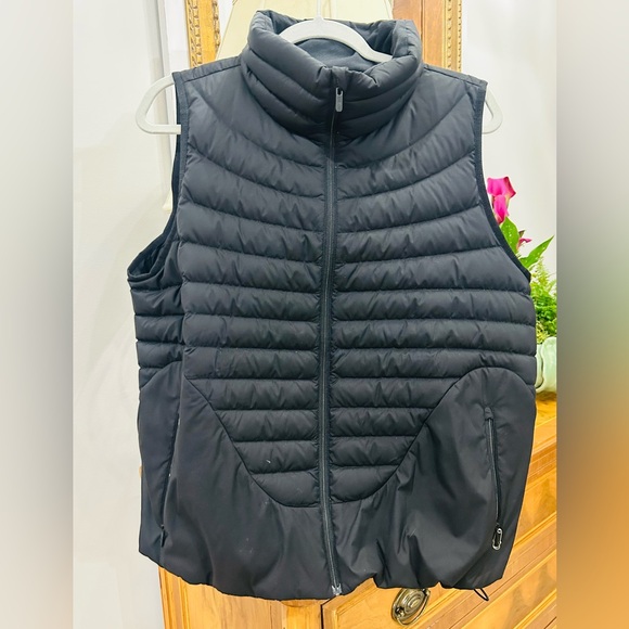 Lululemon Athletica Black Quilted Vest - Picture 1 of 7